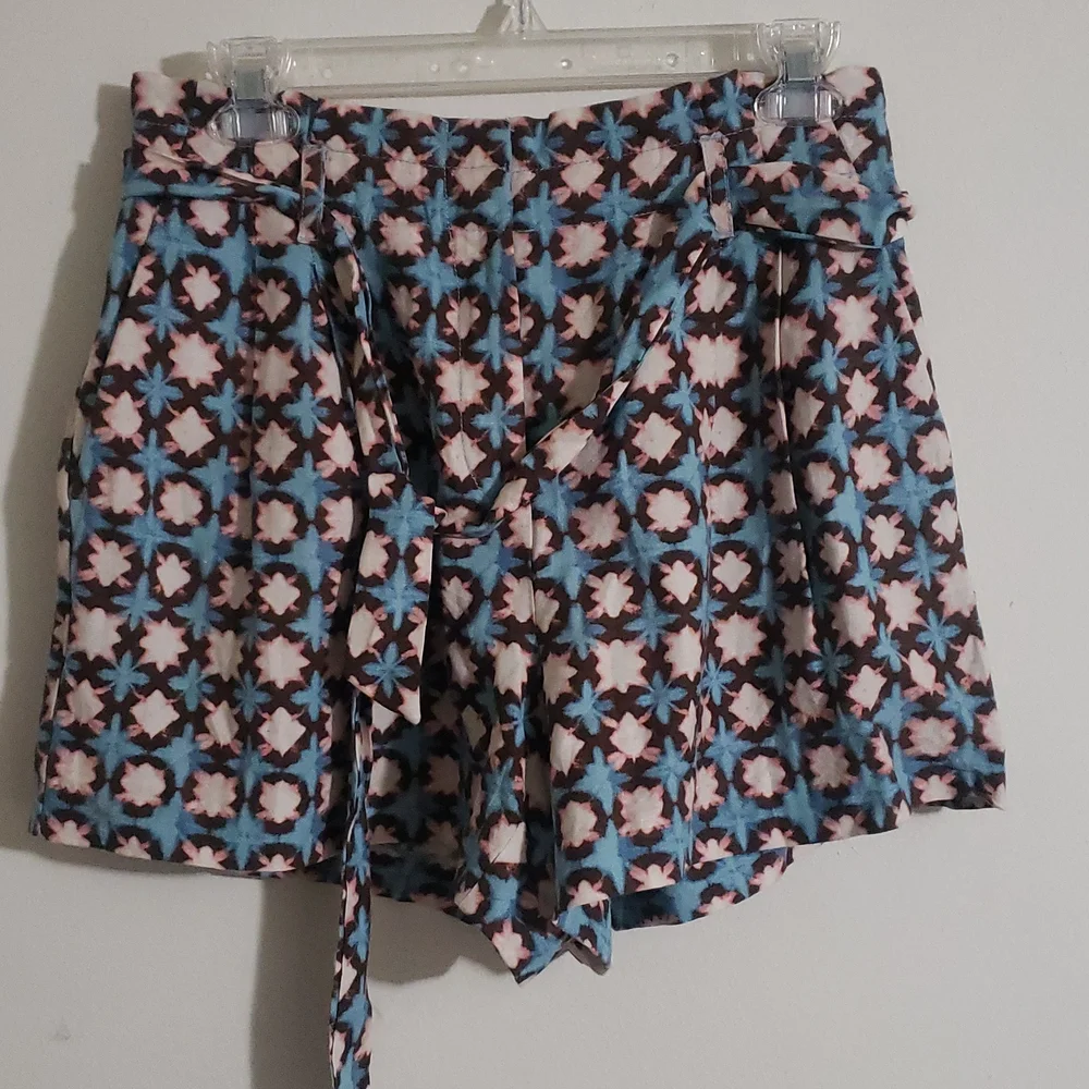 NWT Loft Shorts - Picture 1 of 5